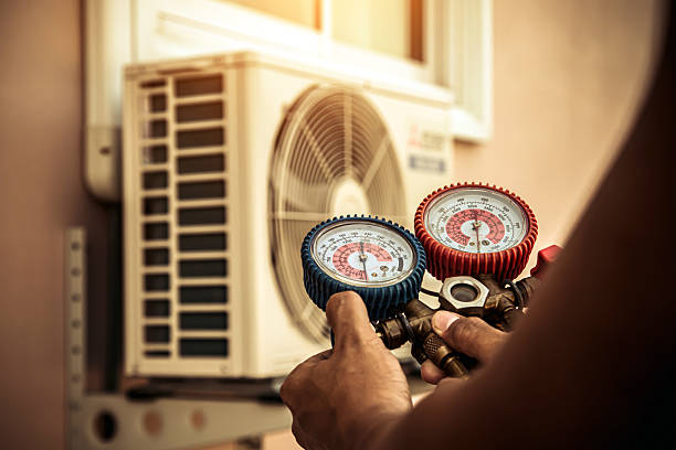 Professional Hvac Installation technician working in New London, TX